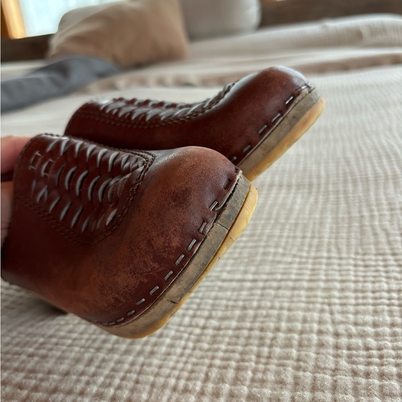 Vintage Braided Leather Clogs - Picture 4 of 9